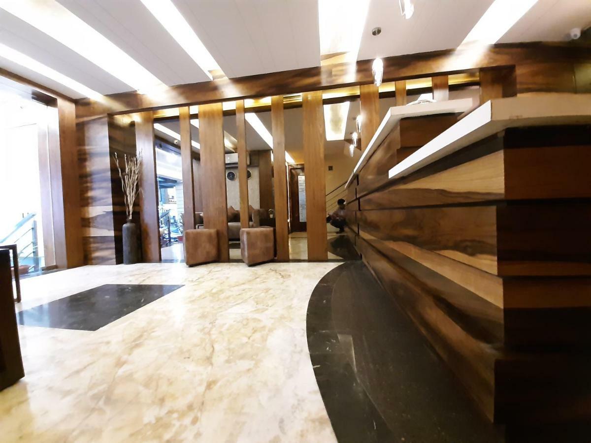 ลิซ่า รีเจนซี Hotel เชนไน ภายนอก รูปภาพ