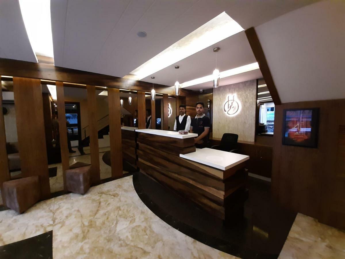 ลิซ่า รีเจนซี Hotel เชนไน ภายนอก รูปภาพ