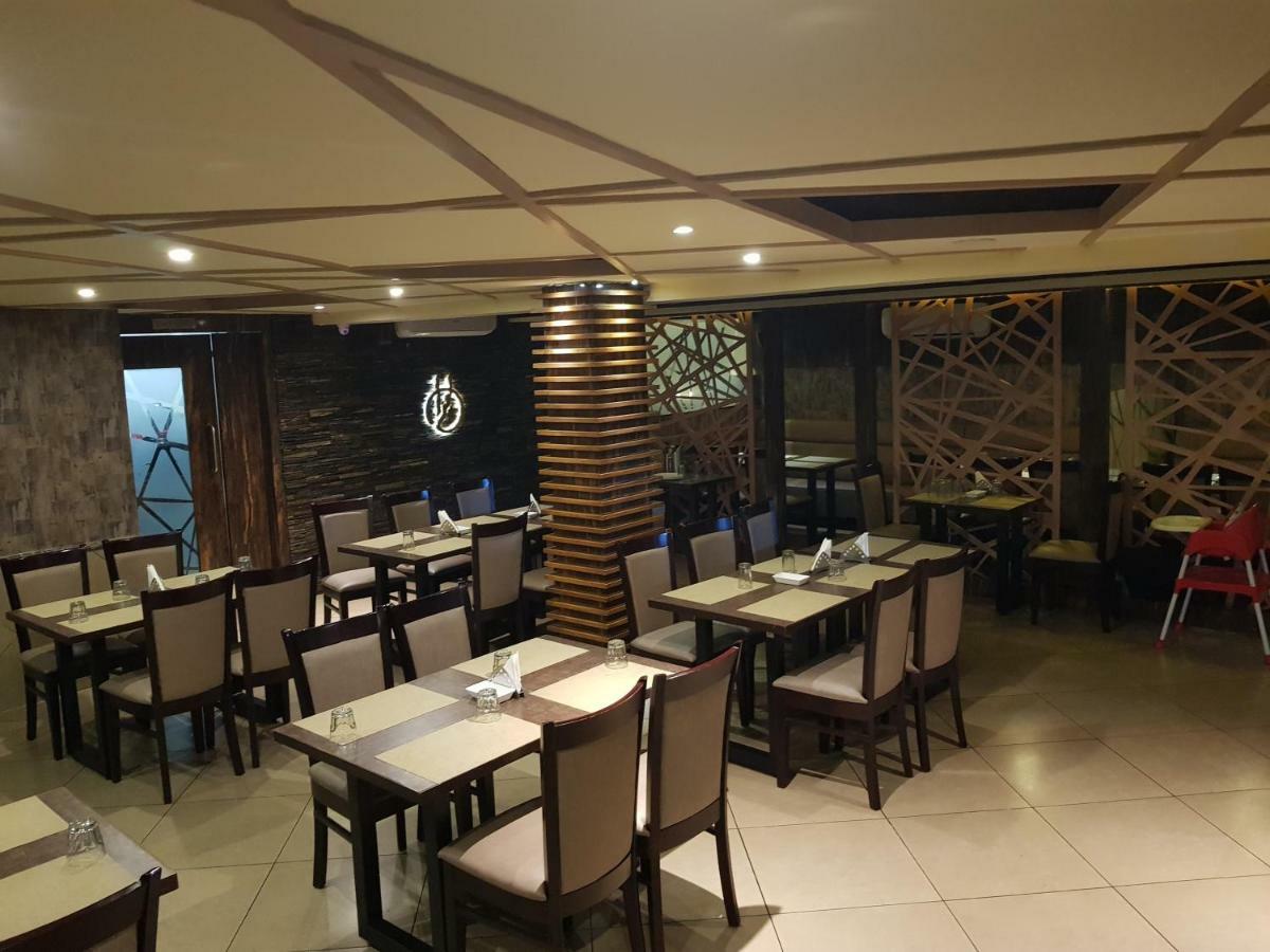 ลิซ่า รีเจนซี Hotel เชนไน ภายนอก รูปภาพ