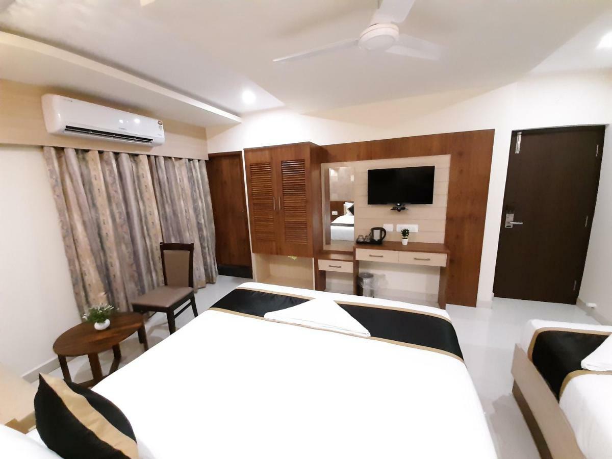 ลิซ่า รีเจนซี Hotel เชนไน ภายนอก รูปภาพ